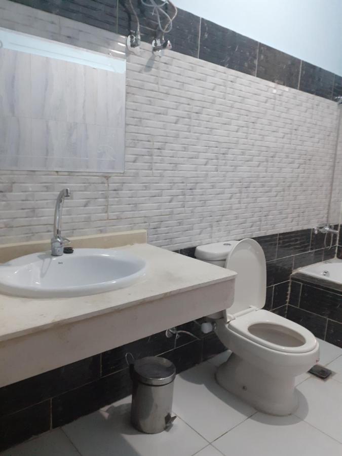 Nile Roof Hotel& Restaurant Luksor Dış mekan fotoğraf