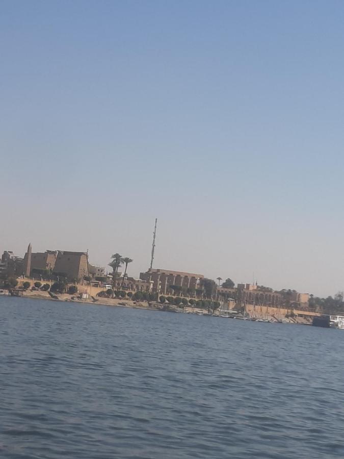 Nile Roof Hotel& Restaurant Luksor Dış mekan fotoğraf